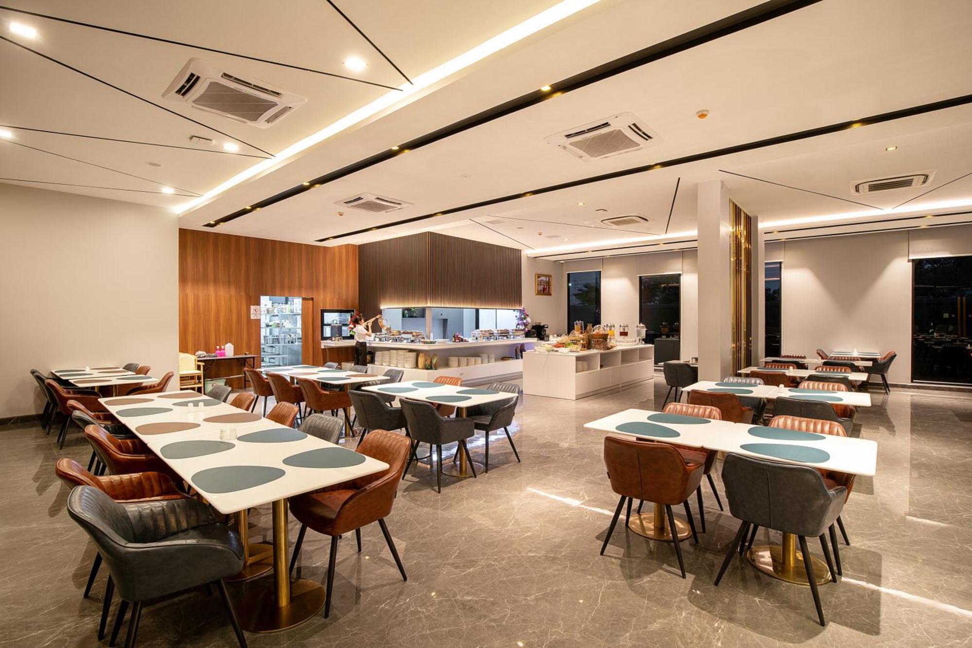 Crystal Srivaree Suvarnabhumi Hotel Ban Khlong Bang Krathiam Екстер'єр фото