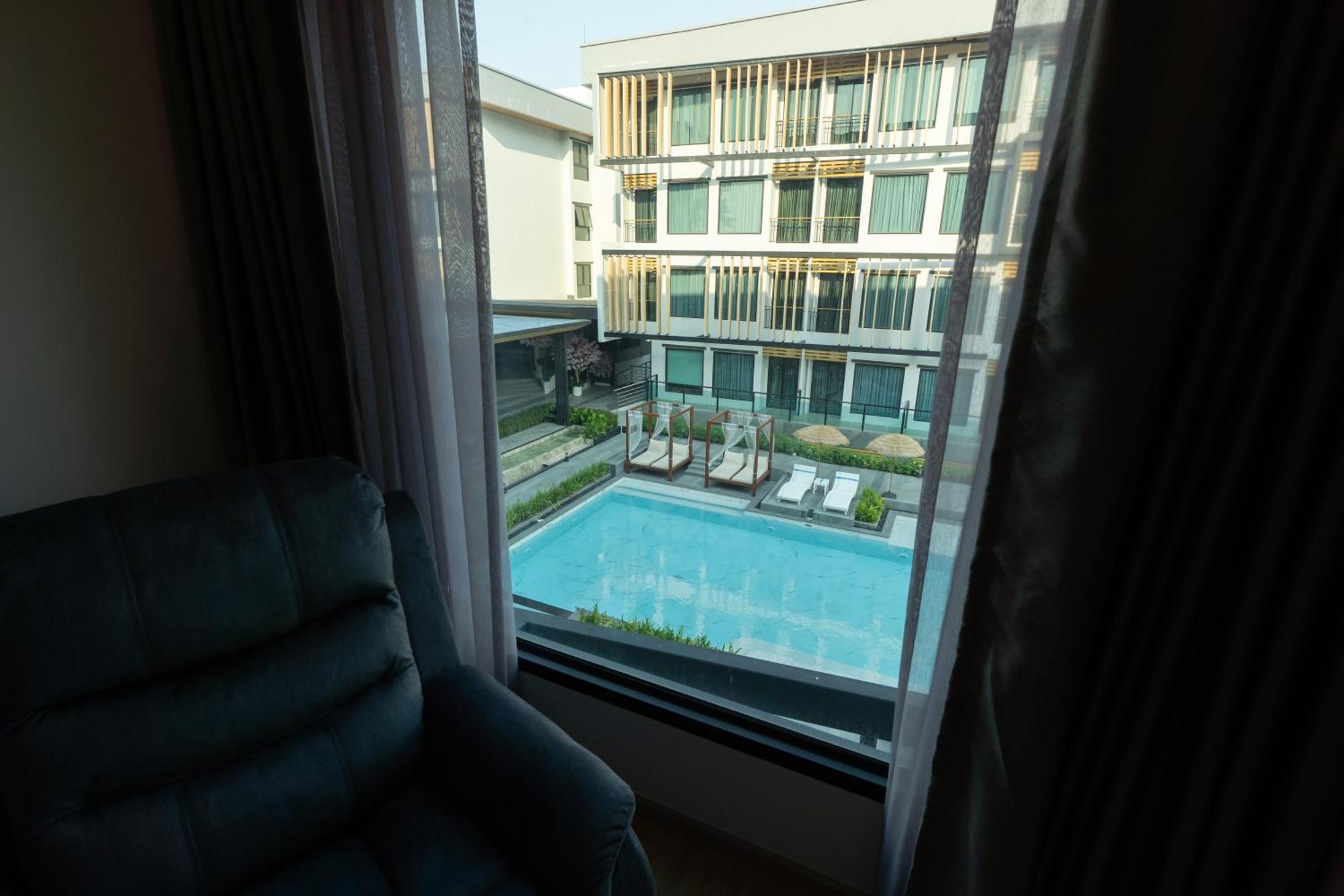 Crystal Srivaree Suvarnabhumi Hotel Ban Khlong Bang Krathiam Екстер'єр фото